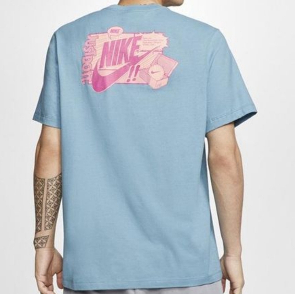 Nike Sportswear Shoe Box Shirt